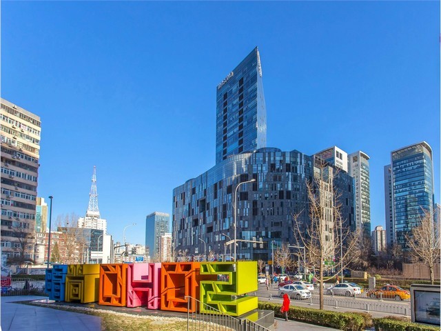 浙江自粘PVC石塑块材胶地板生产厂家